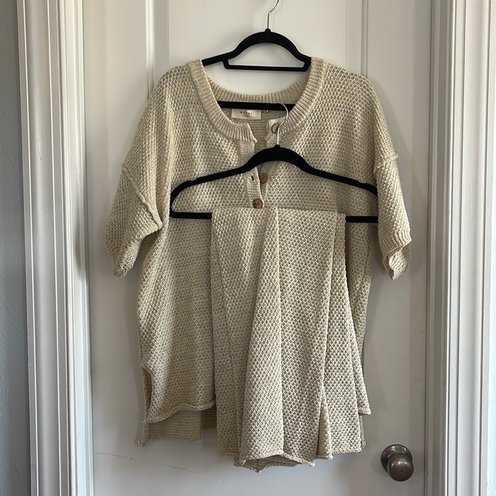 NWT Momni Oatmeal Wide Leg Knit Set